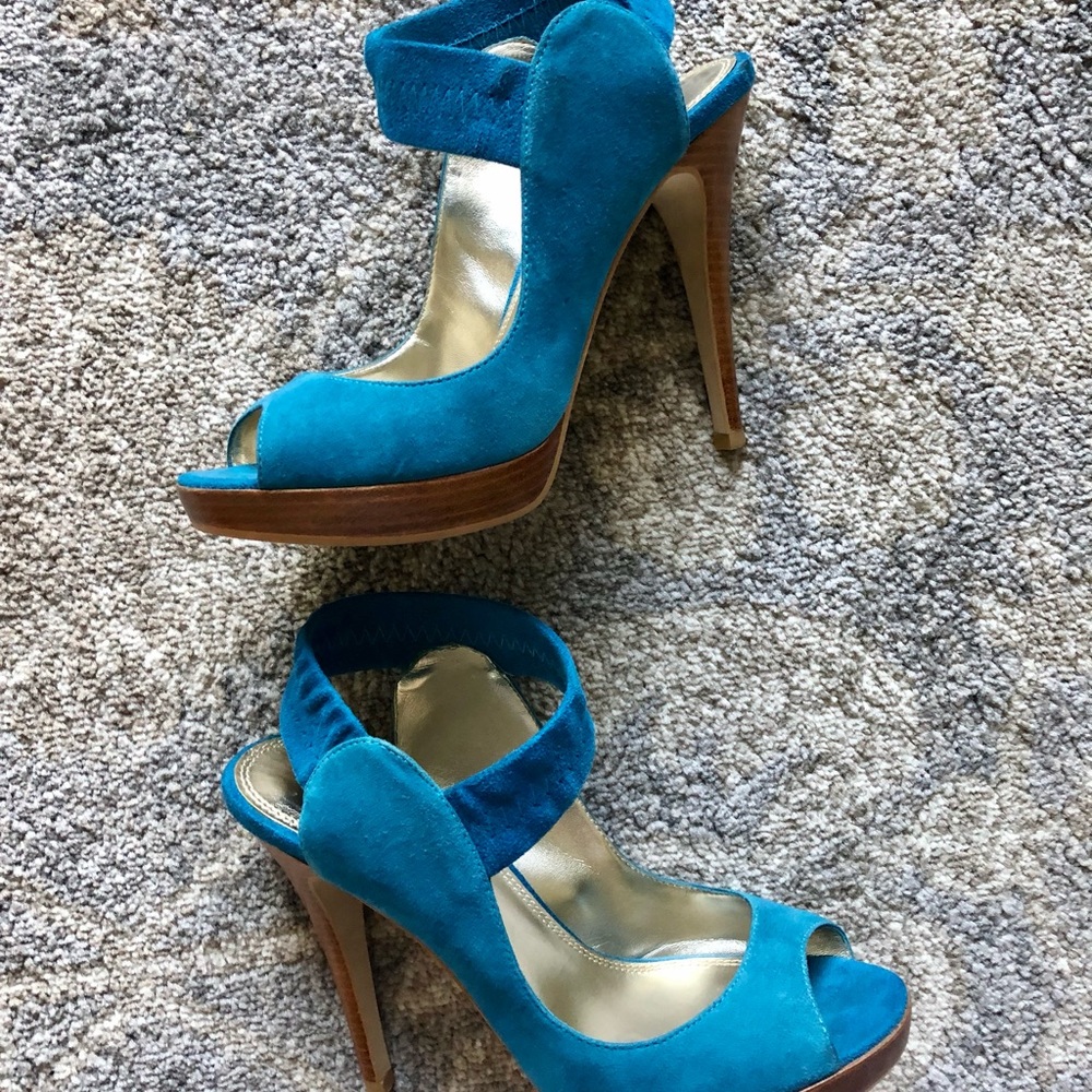 High heel sandals